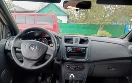 Renault Logan II, 2018 год, 415 000 рублей, 6 фотография