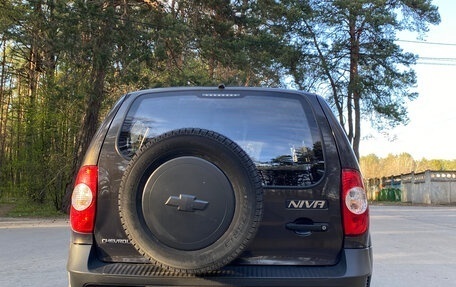 Chevrolet Niva I рестайлинг, 2014 год, 850 000 рублей, 4 фотография