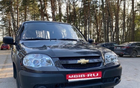 Chevrolet Niva I рестайлинг, 2014 год, 850 000 рублей, 2 фотография