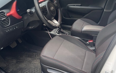 KIA Rio IV, 2021 год, 1 820 000 рублей, 14 фотография