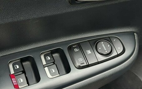KIA Rio IV, 2018 год, 1 299 000 рублей, 10 фотография