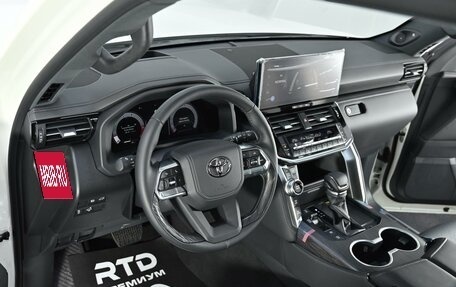Toyota Land Cruiser, 2026 год, 16 600 000 рублей, 14 фотография