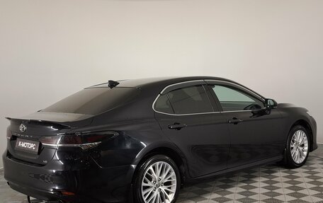 Toyota Camry, 2018 год, 2 990 000 рублей, 6 фотография