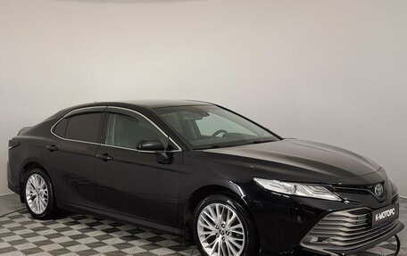 Toyota Camry, 2018 год, 2 990 000 рублей, 4 фотография