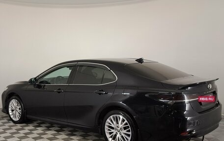 Toyota Camry, 2018 год, 2 990 000 рублей, 8 фотография