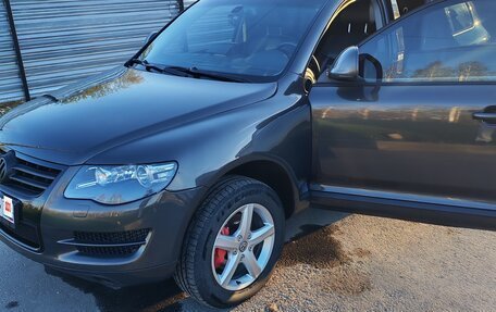 Volkswagen Touareg III, 2008 год, 1 250 000 рублей, 2 фотография