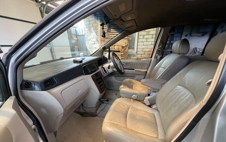 Nissan Prairie III, 2001 год, 300 000 рублей, 10 фотография