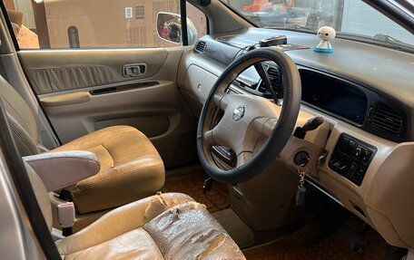 Nissan Prairie III, 2001 год, 300 000 рублей, 12 фотография