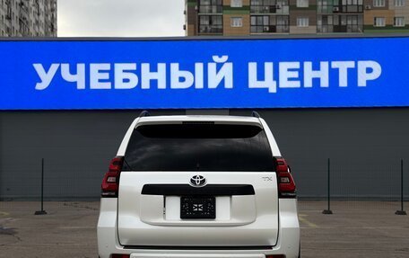 Toyota Land Cruiser Prado 150 рестайлинг 2, 2023 год, 6 050 000 рублей, 7 фотография