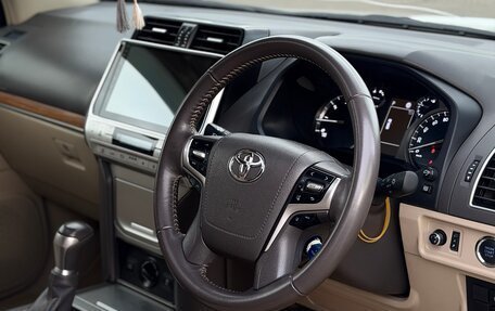 Toyota Land Cruiser Prado 150 рестайлинг 2, 2023 год, 6 050 000 рублей, 10 фотография