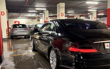 Mercedes-Benz CLS, 2008 год, 1 000 000 рублей, 26 фотография