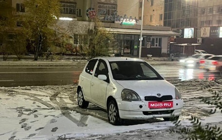 Toyota Vitz, 2000 год, 160 000 рублей, 1 фотография