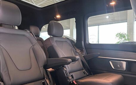 Mercedes-Benz V-Класс, 2024 год, 12 220 000 рублей, 11 фотография