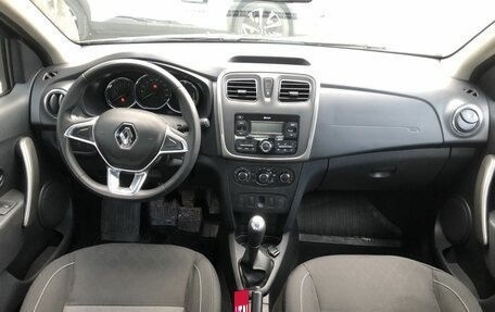 Renault Logan II, 2019 год, 1 170 000 рублей, 10 фотография