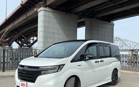 Honda Stepwgn IV, 2018 год, 2 450 000 рублей, 5 фотография