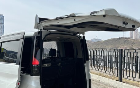 Honda Stepwgn IV, 2018 год, 2 450 000 рублей, 14 фотография