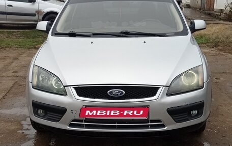 Ford Focus II рестайлинг, 2005 год, 350 000 рублей, 2 фотография