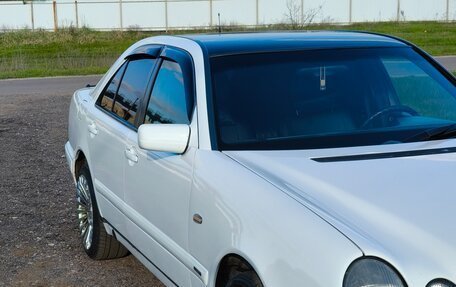 Mercedes-Benz E-Класс, 1996 год, 650 000 рублей, 4 фотография