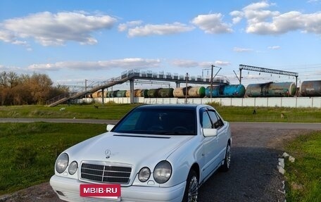 Mercedes-Benz E-Класс, 1996 год, 650 000 рублей, 2 фотография