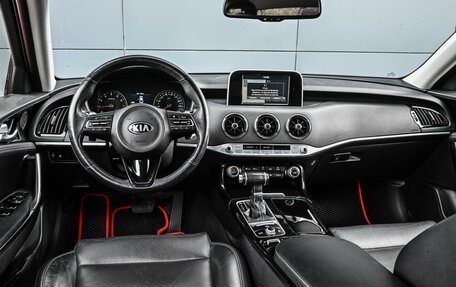 KIA Stinger I, 2019 год, 2 579 000 рублей, 5 фотография