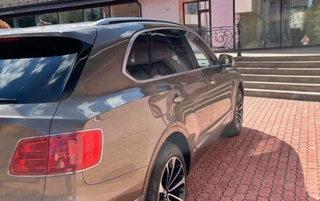 Bentley Bentayga I, 2017 год, 14 500 000 рублей, 2 фотография