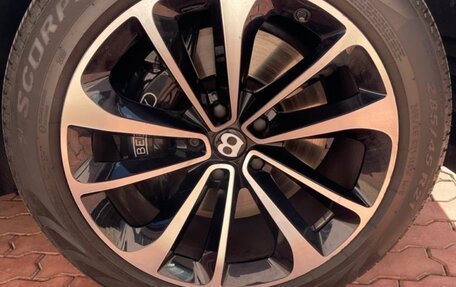 Bentley Bentayga I, 2017 год, 14 500 000 рублей, 5 фотография