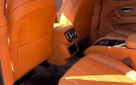 Bentley Bentayga I, 2017 год, 14 500 000 рублей, 7 фотография