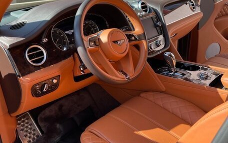 Bentley Bentayga I, 2017 год, 14 500 000 рублей, 10 фотография