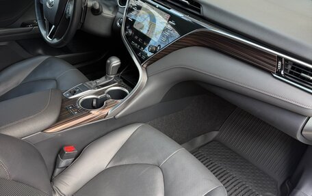 Toyota Camry, 2018 год, 3 990 000 рублей, 15 фотография