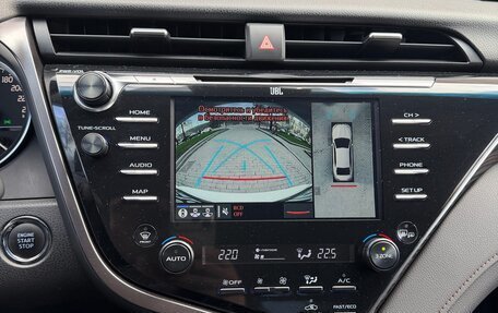 Toyota Camry, 2018 год, 3 990 000 рублей, 20 фотография