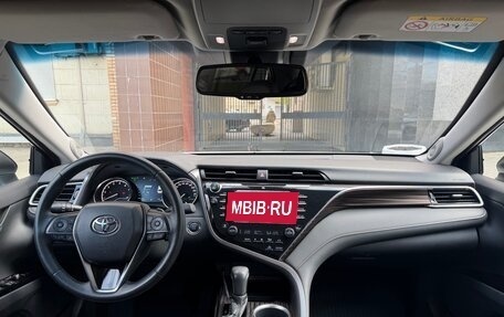 Toyota Camry, 2018 год, 3 990 000 рублей, 17 фотография