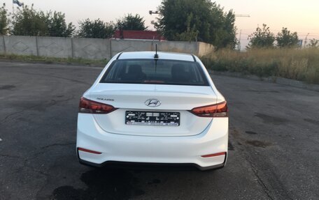 Hyundai Solaris II рестайлинг, 2017 год, 1 180 000 рублей, 3 фотография