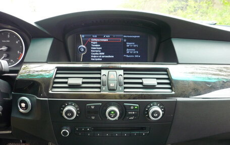 BMW 5 серия, 2009 год, 1 850 000 рублей, 14 фотография