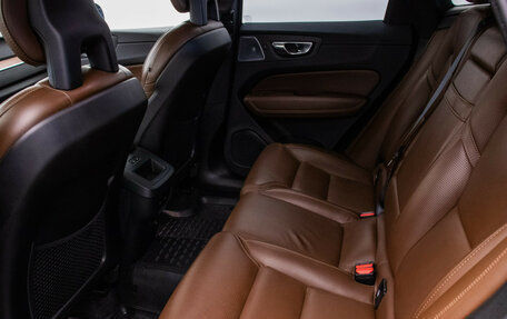 Volvo XC60 II, 2018 год, 4 198 000 рублей, 11 фотография