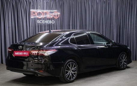 Toyota Camry, 2021 год, 2 998 000 рублей, 5 фотография