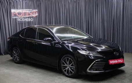Toyota Camry, 2021 год, 2 998 000 рублей, 3 фотография
