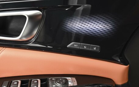 KIA Carnival, 2021 год, 3 690 000 рублей, 28 фотография