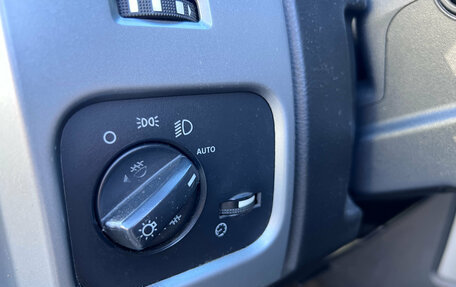 Land Rover Discovery III, 2008 год, 949 000 рублей, 14 фотография