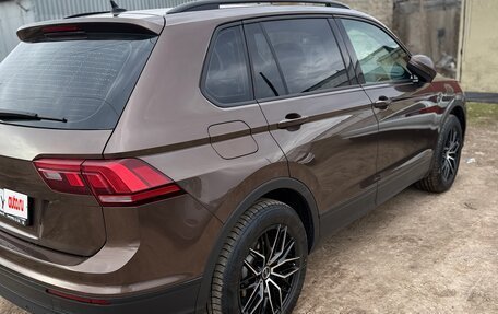 Volkswagen Tiguan II, 2020 год, 1 850 000 рублей, 3 фотография