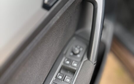Volkswagen Tiguan II, 2020 год, 1 850 000 рублей, 7 фотография