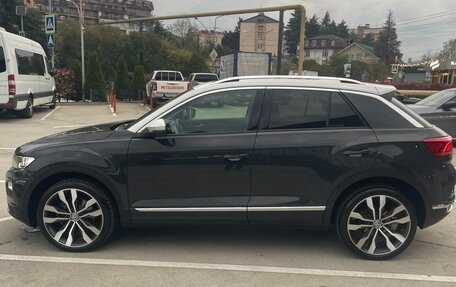 Volkswagen T-Roc I, 2019 год, 2 100 000 рублей, 5 фотография