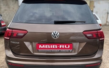 Volkswagen Tiguan II, 2020 год, 1 850 000 рублей, 2 фотография