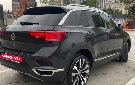 Volkswagen T-Roc I, 2019 год, 2 100 000 рублей, 9 фотография