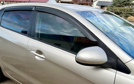KIA Rio III рестайлинг, 2015 год, 650 000 рублей, 23 фотография