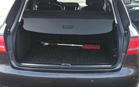 Audi A4, 2009 год, 899 999 рублей, 13 фотография