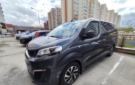 Peugeot Traveller I, 2019 год, 2 550 000 рублей, 4 фотография