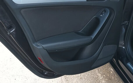 Audi A4, 2009 год, 899 999 рублей, 16 фотография