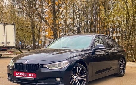 BMW 3 серия, 2013 год, 1 600 000 рублей, 2 фотография