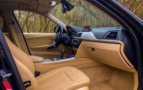 BMW 3 серия, 2013 год, 1 600 000 рублей, 13 фотография