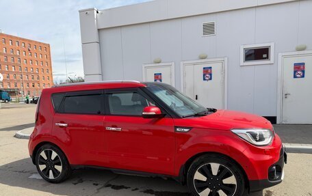 KIA Soul II рестайлинг, 2017 год, 1 800 000 рублей, 5 фотография